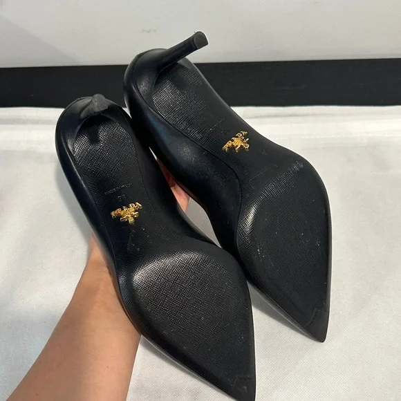 Prada Black Pointed Toe Pump Heel 38 - Picture 9 of 10